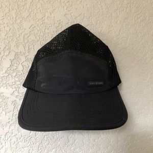 Topo Mesh Hat
